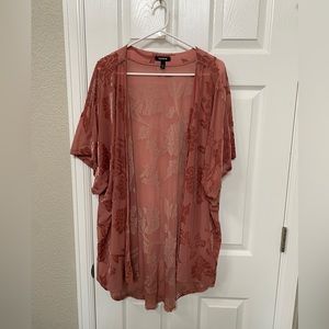 Torrid size 1-2x kimono blouse